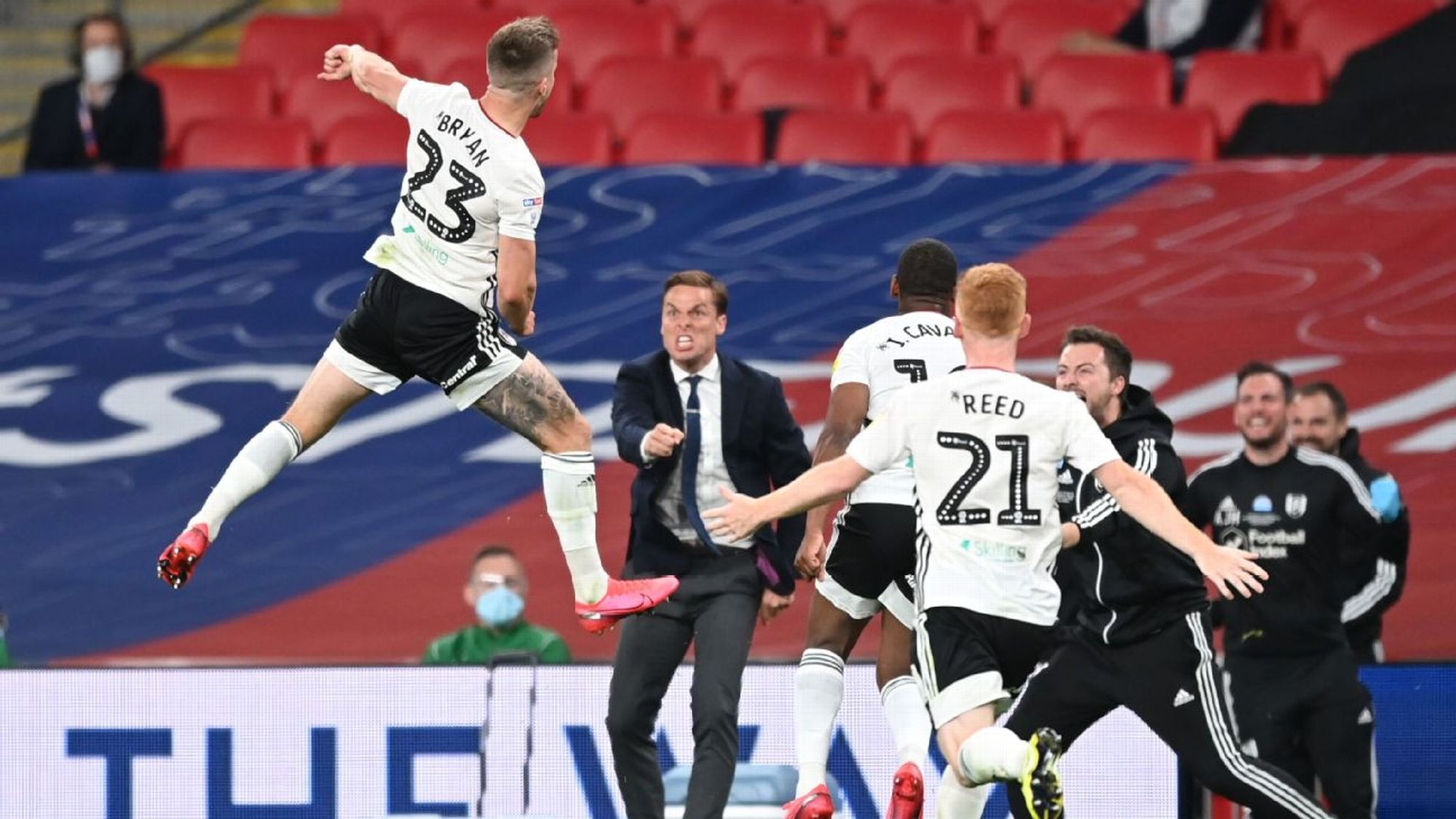 这种战术上 这种战术上