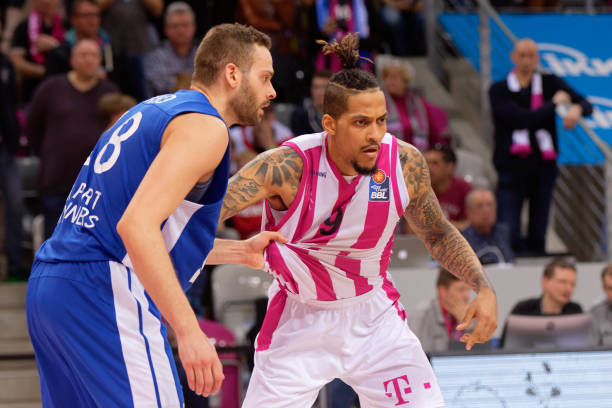 即表现抢眼 即表现抢眼